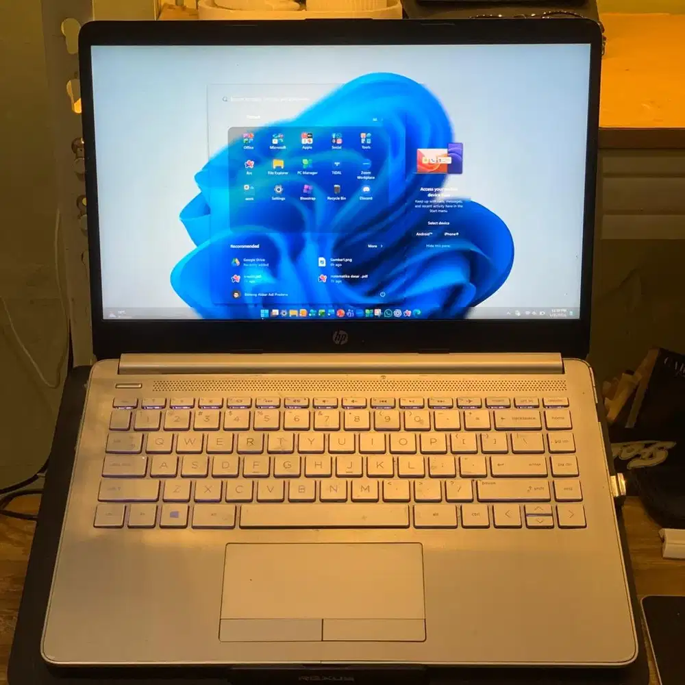 HP 14s Ryzen 3 Ram 32 Gb