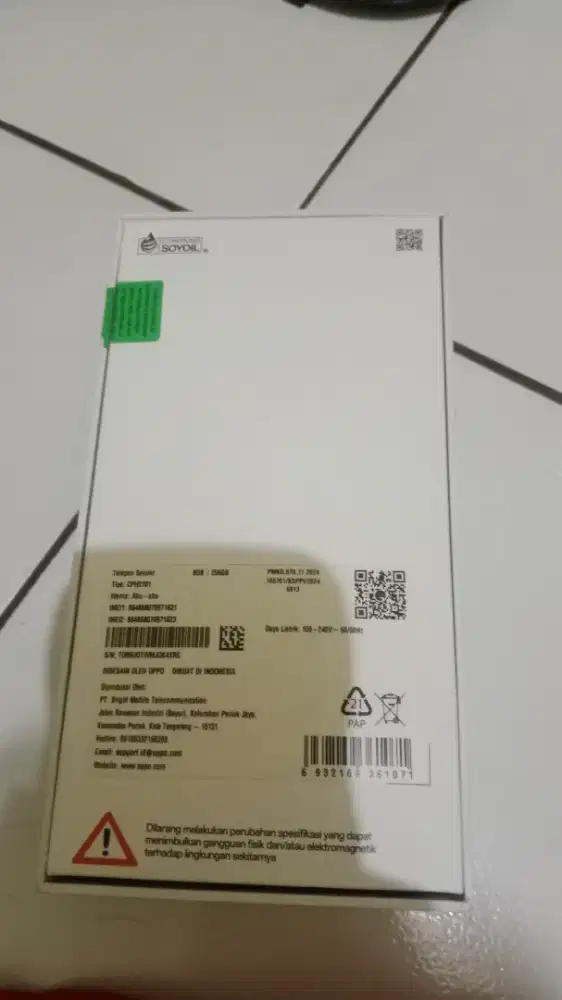 Di jual barang hp oppo reno 13