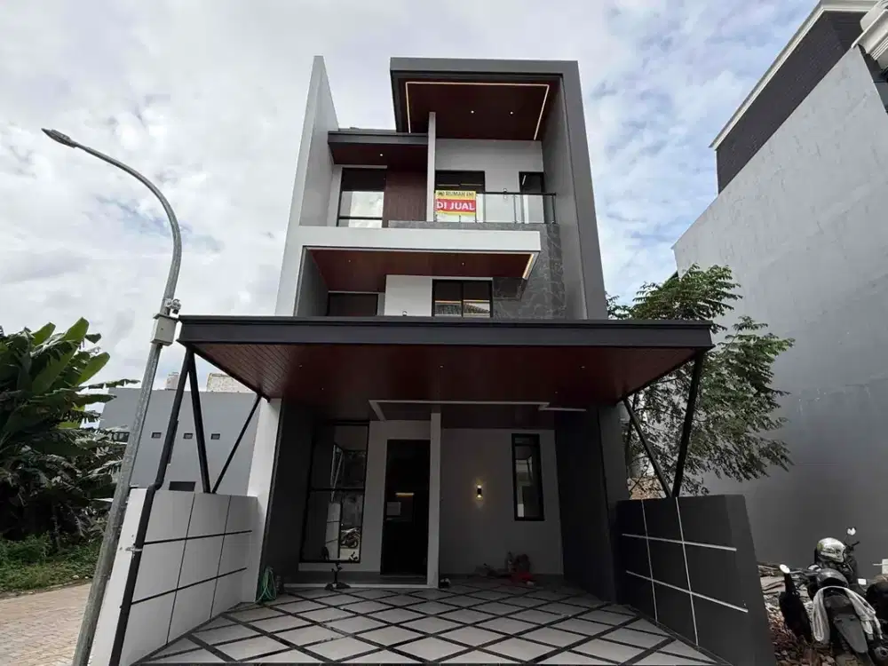 Rumah Mewah 3 Lantai + Rooftop dalam Cluster Besar Jagakarsa, Jakarta Selatan