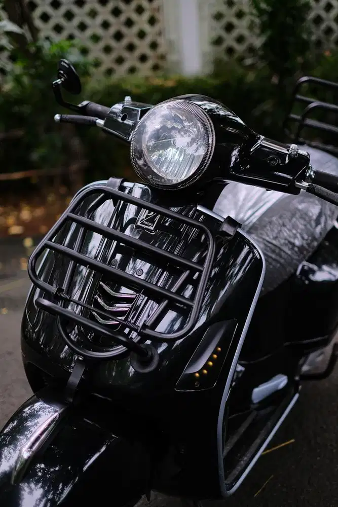 VESPA GTS 150 4VIE IGET ABS TERMURAH