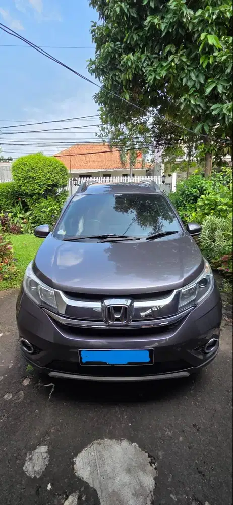 Honda BR-V E CVT AT Tahun 2016 Abu-Abu Metalik