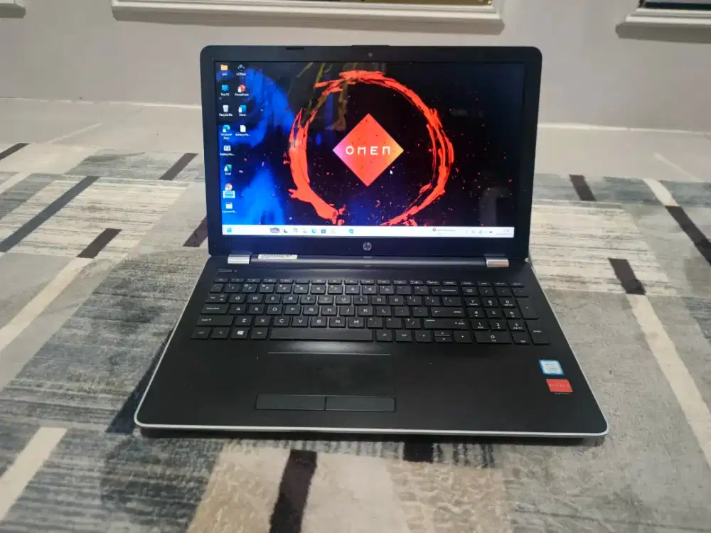HP 15 Design Editing Gaming Render Core i5 Gen 8 8Gb 256gb Dual Gpu