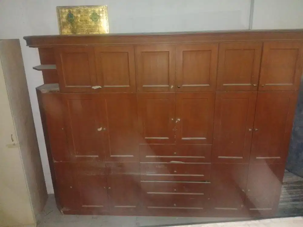 Lemari dapur  / lemari pakaian