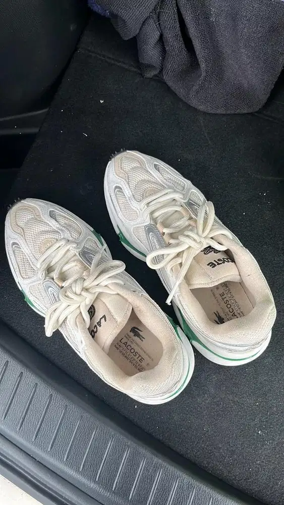 Lacoste Sepatu Tennis dan Padel