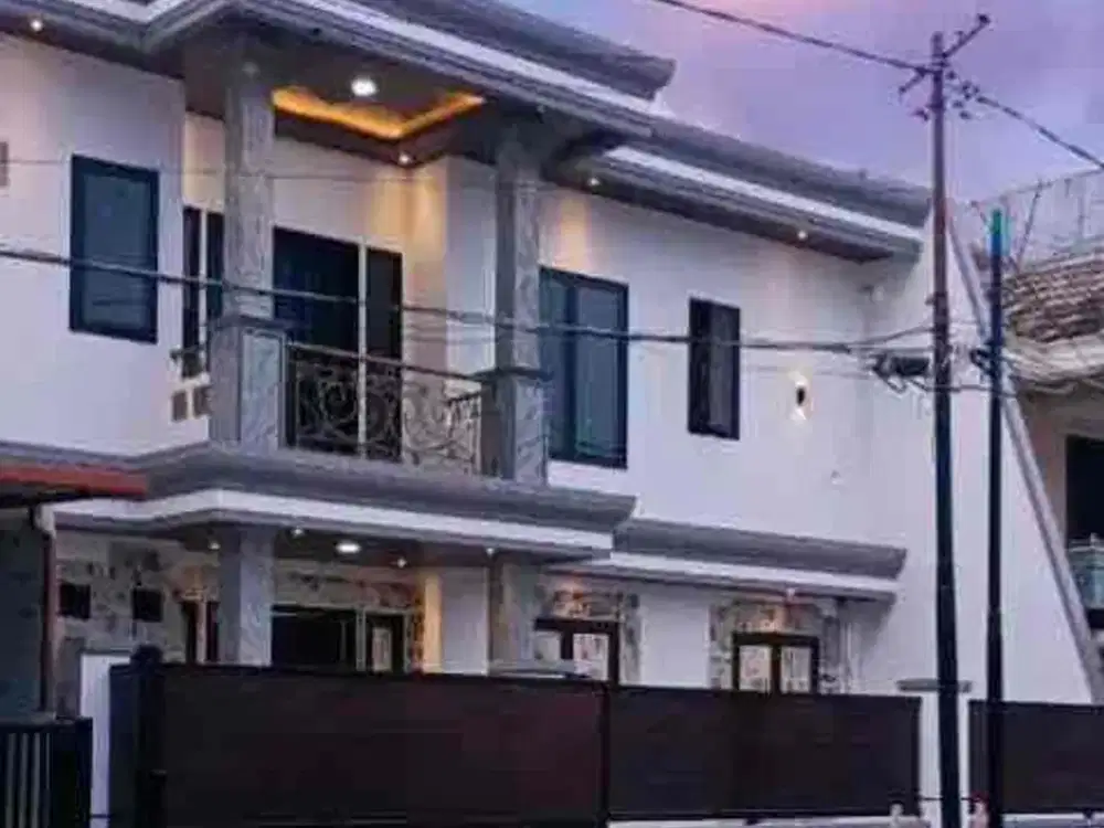 Dekat Galaxy Mall! Baru Gress Rumah Manyar Kertoadi