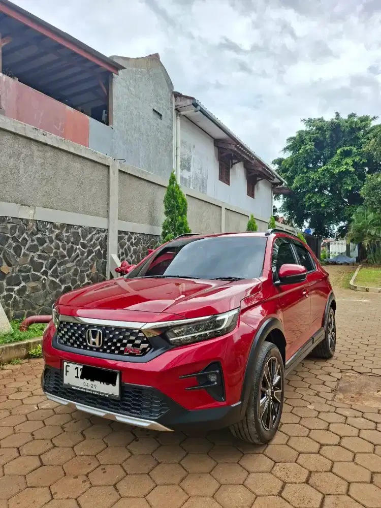 (Harga Cash) Honda WRV NIK 2024 Hitam