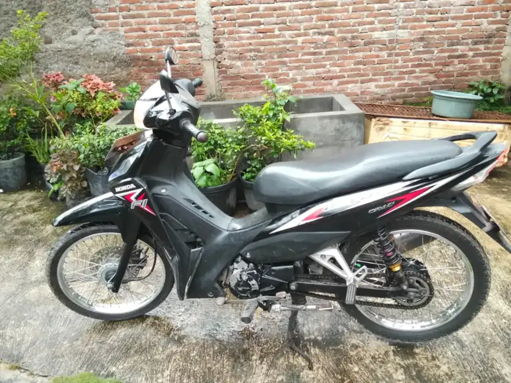 Revo absolut injeksi tahun2017 surat lngkap pajak hidup plat AD Sragnd