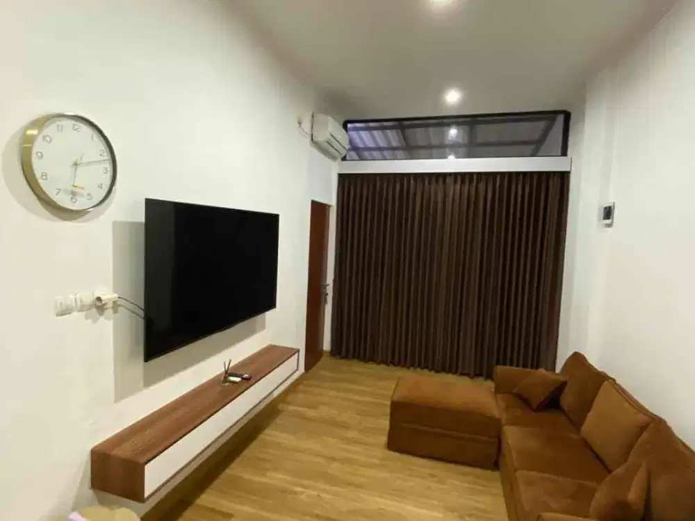 Rumah 3  Lantai 1 Milyaran Di Jatisari Bekasi