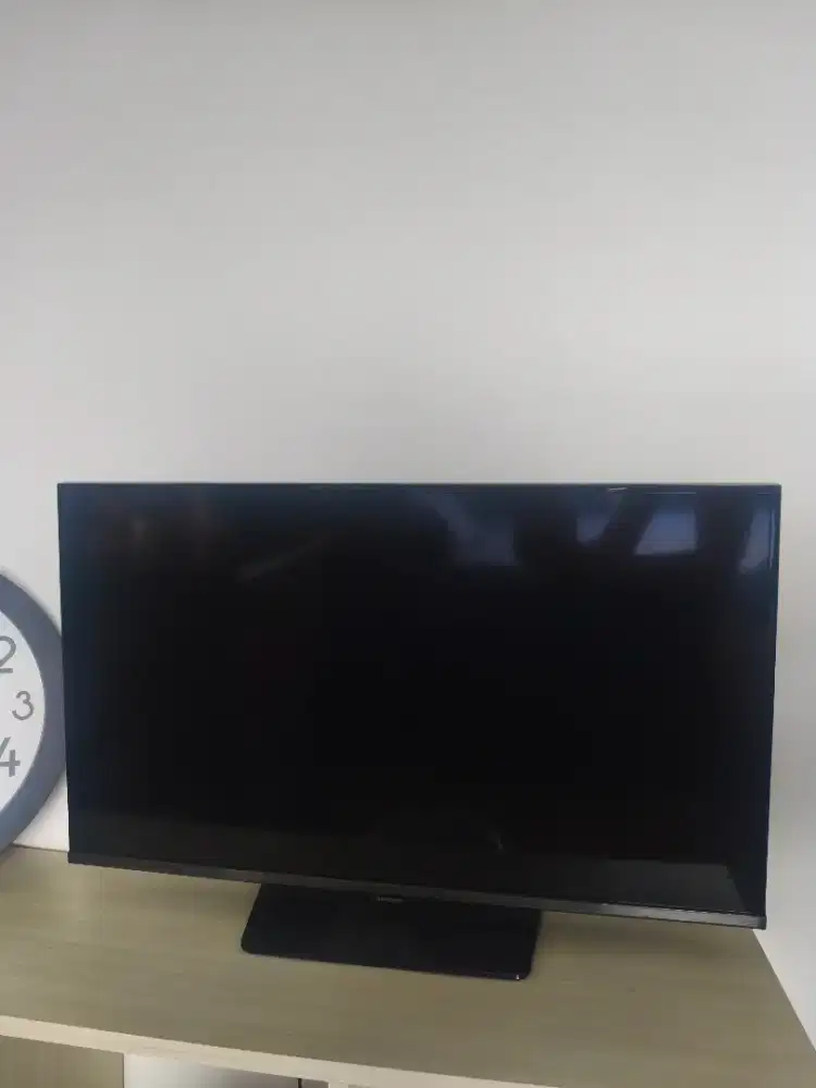 Samsung LED TV Model UA32H5100AR