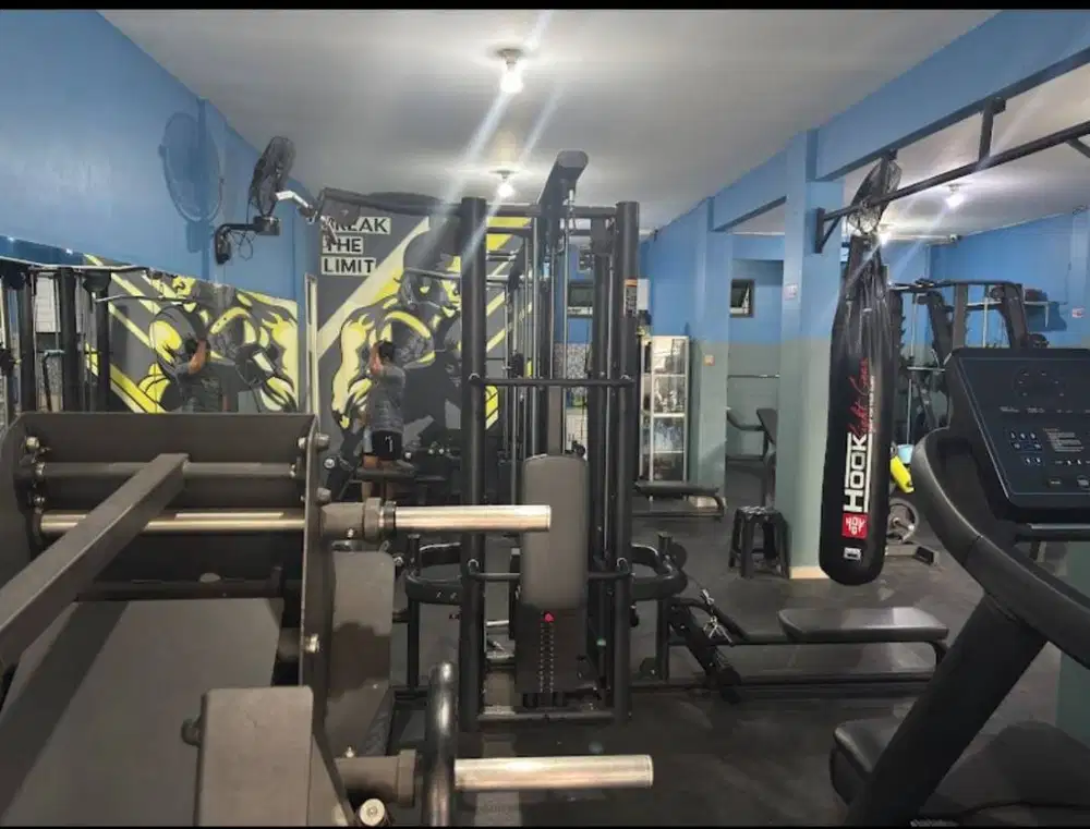 Buka Lowongan Penjaga Gym