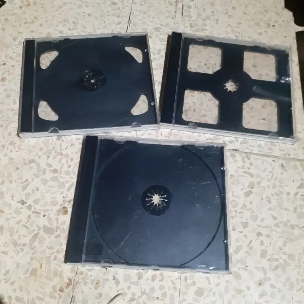 Kotak Cd untuk film dan musik