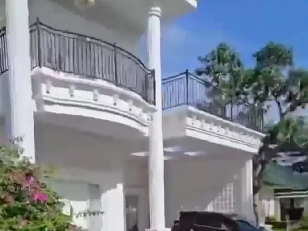 Jual Cepat Rumah Mewah Full Furnish + Basement, LT 289 LB 342, Kolam Renang, 5,5 M Nego di Sentul bogor