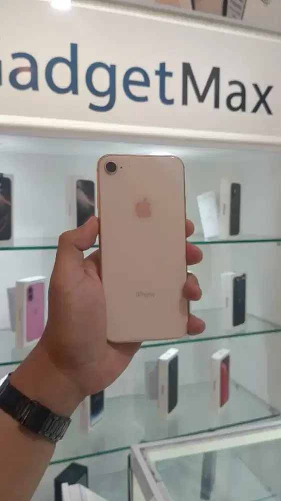 iphone 8 All operator