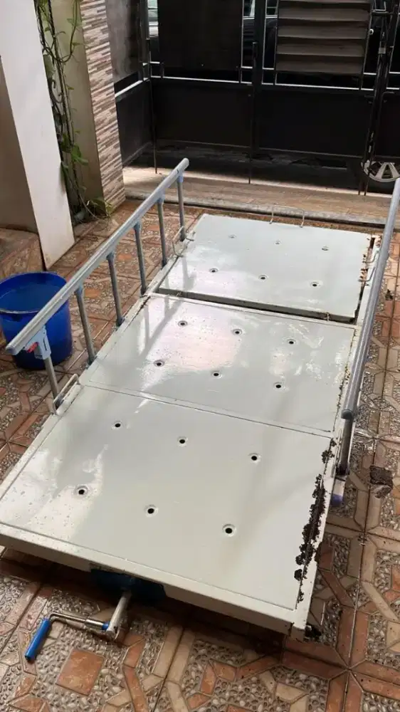 FOR SALE KASUR RUMAH SAKIT LIPAT 2 CRANK