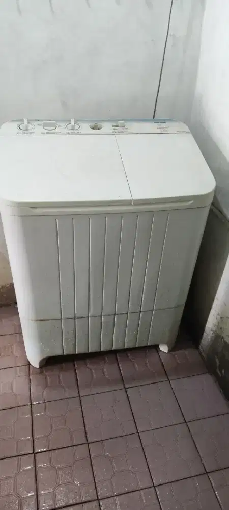 Mesin cuci Toshiba 7,5kg