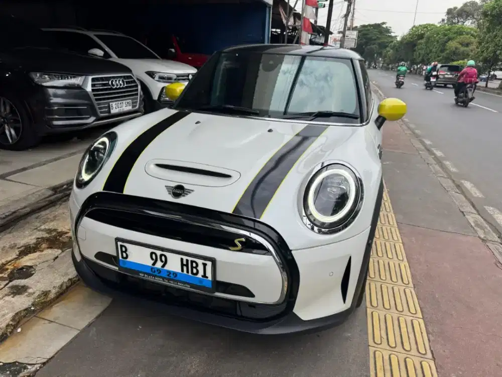 Minicoper EV listrik coupe 2 pintu 2024 AT