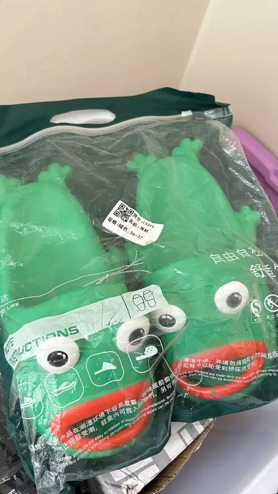 sandal frog/sandal kodok