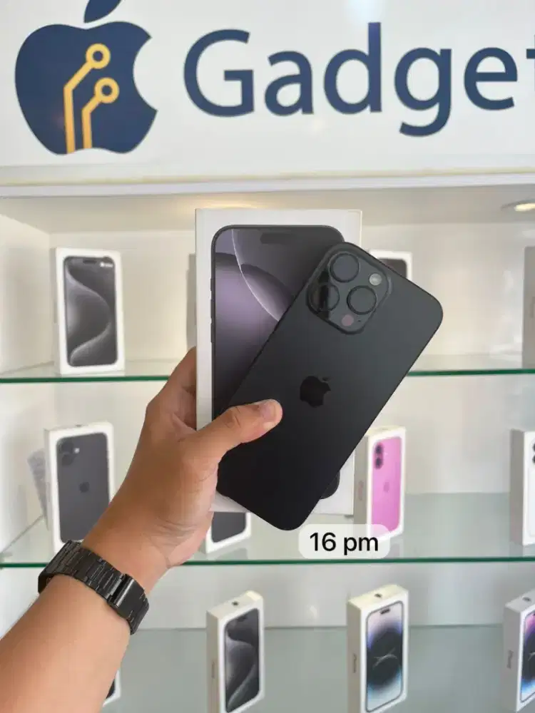 iPhone 16 Pro Max iBox