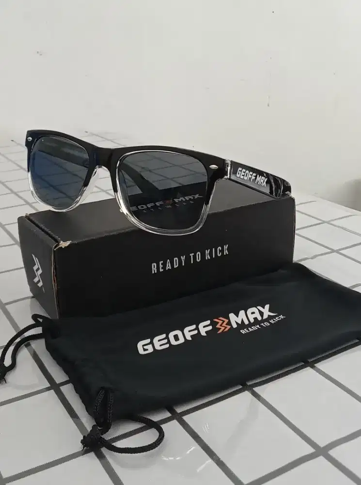 Geoff Max Vegas Black Transparent