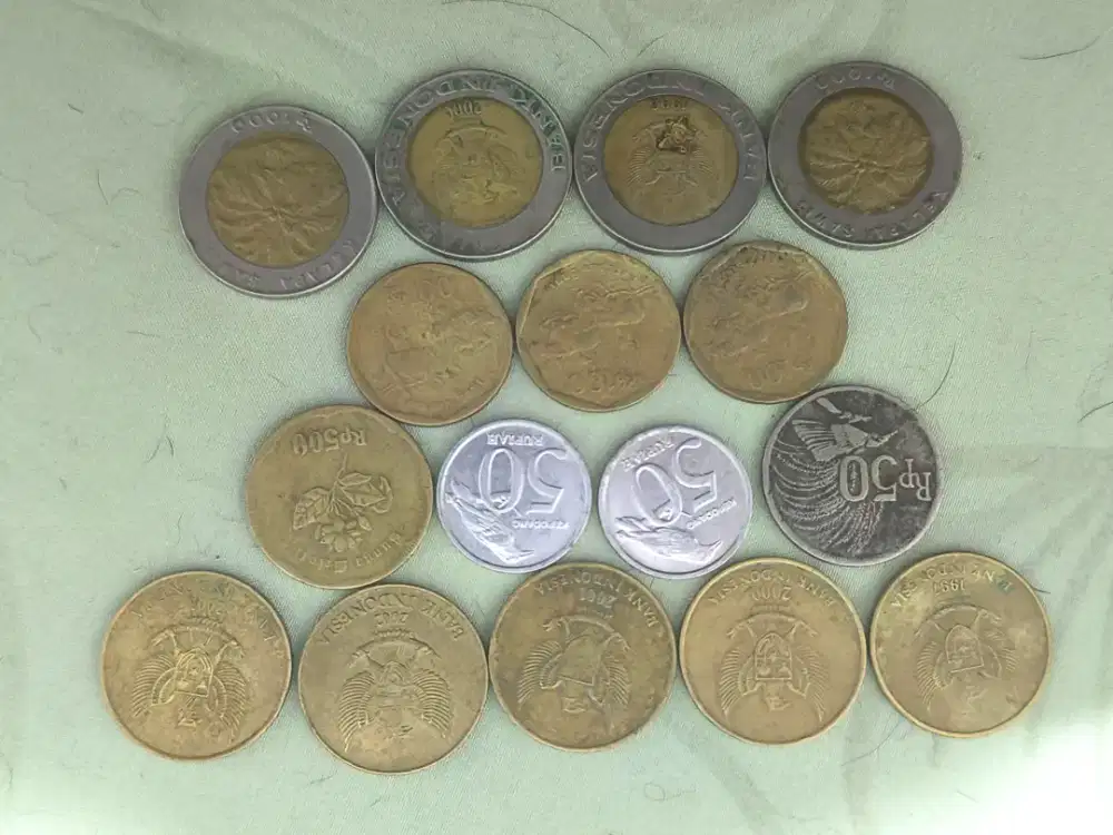 Uang koin usia 20th