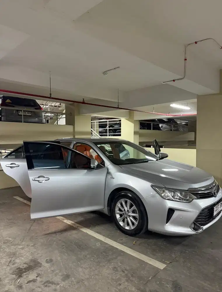 Camry 2015 bagus jamin