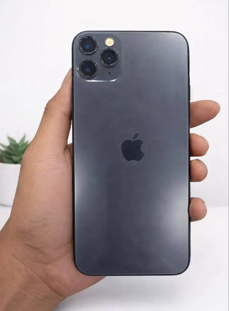 IPHONE 11 PRO MAX 256 GB LIKE NEW