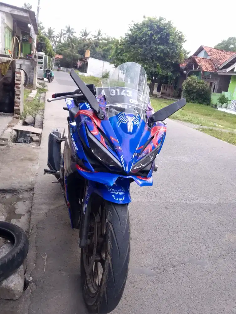 Honda CBR 150R  facelift