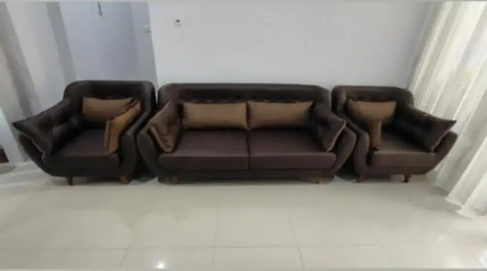 Kursi Sofa elegant dark coklat