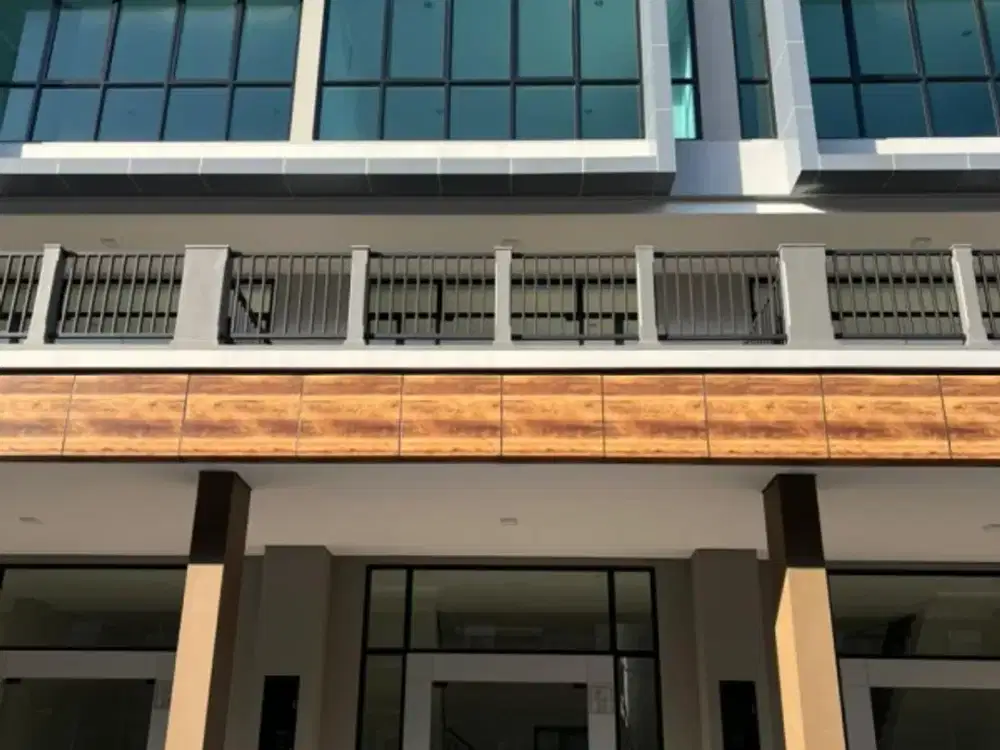 Ruko Crystal Boulevard Summarecon Bekasi Siap Pakai & Siap Usaha *m473nelhi