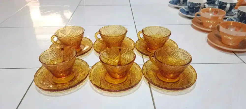 Cangkir tea set