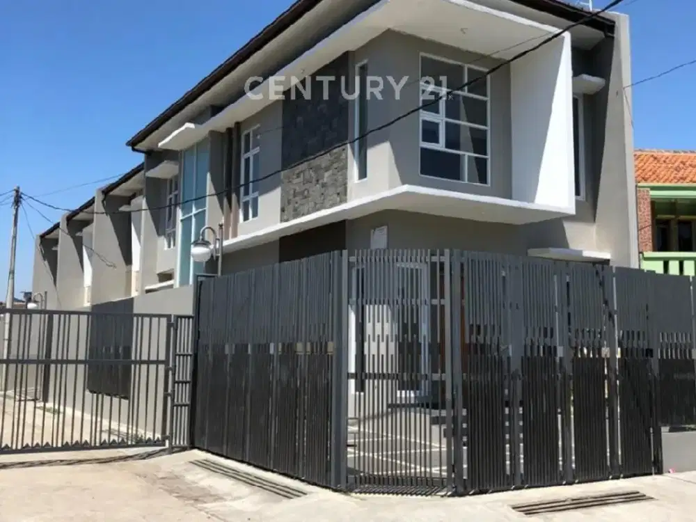 Rumah Bagus 2 Lantai Komplek Mekarwangi Bandung