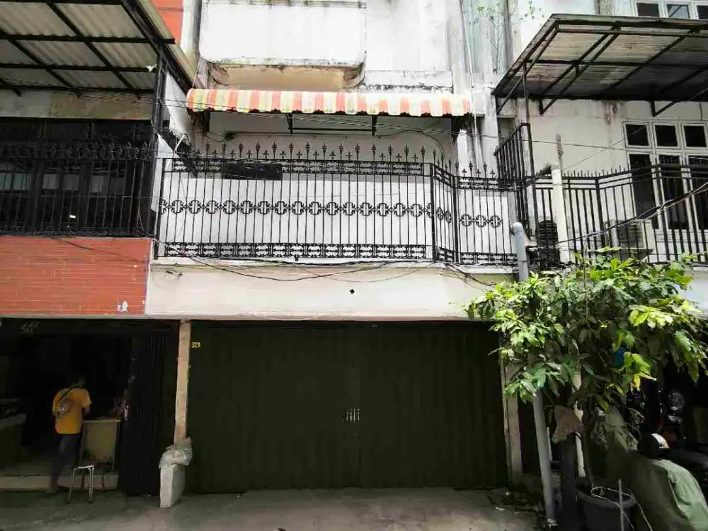 Ruko di Kalisari Dekat Balai Kota Disewakan Murah