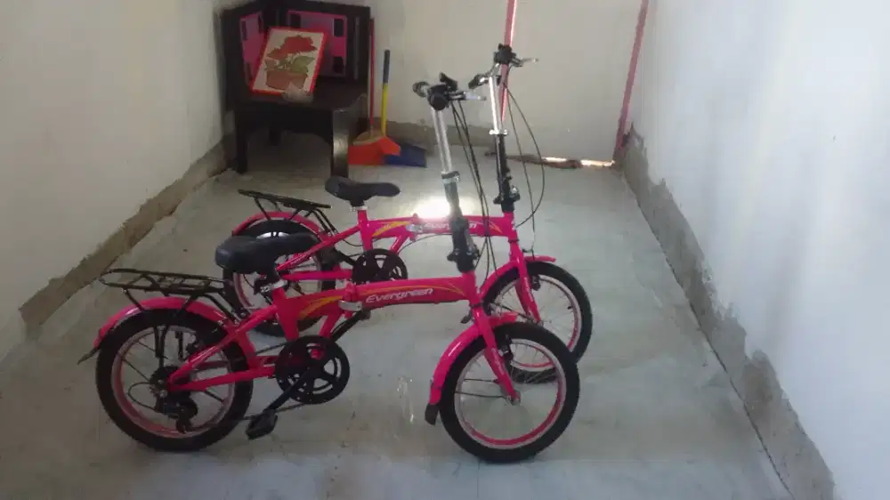 Jual 2 sepeda aja 1500 2 ...ben cpet ke dol