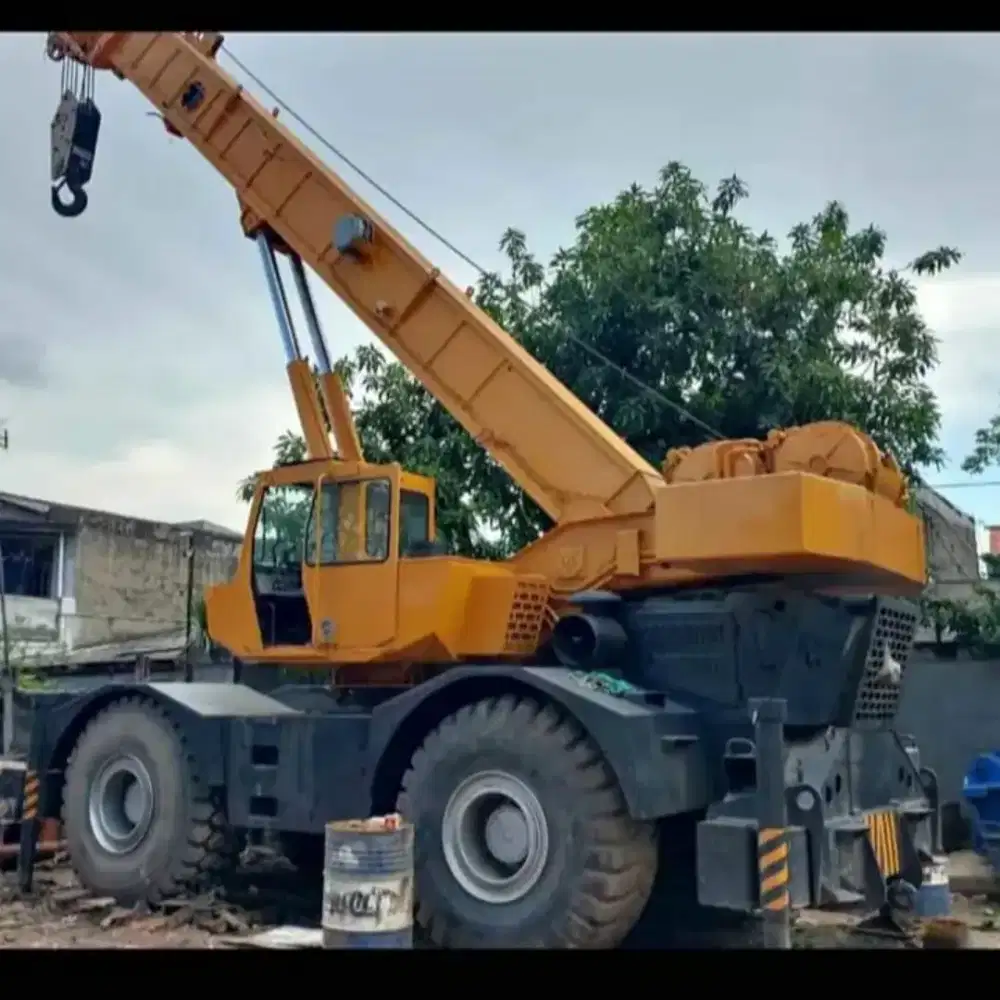Raughterain crane grove 50 ton tahun 2005