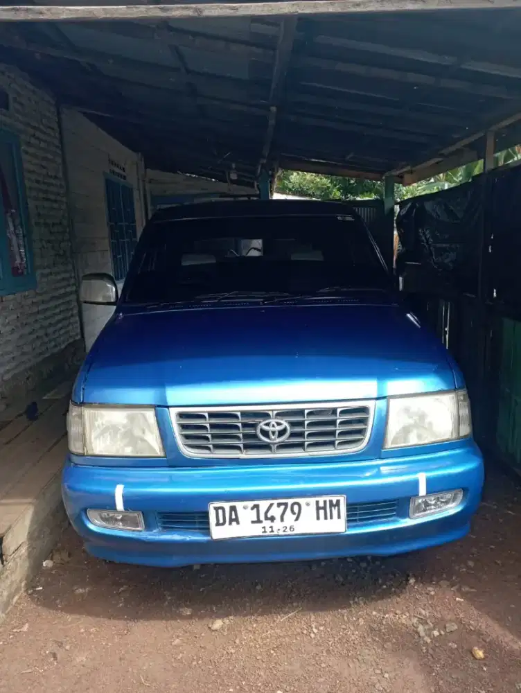 Toyota kijang super thn 2001