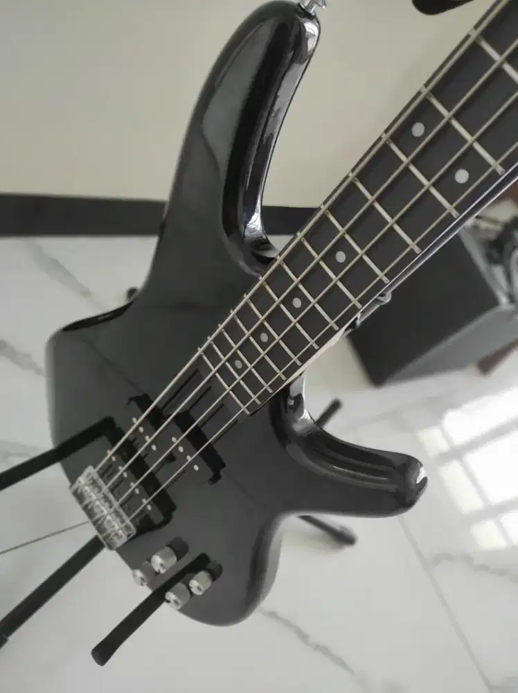 Gitar Ibanez GSR 200 BK