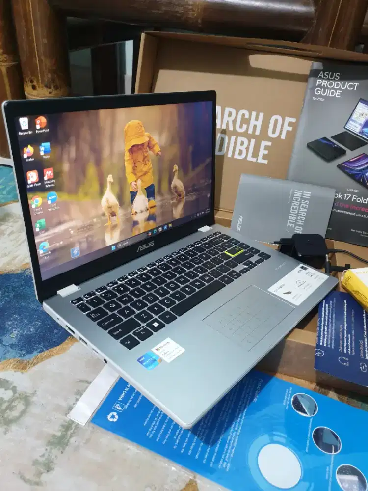 Laptop asus e410m mewah siapa cepat