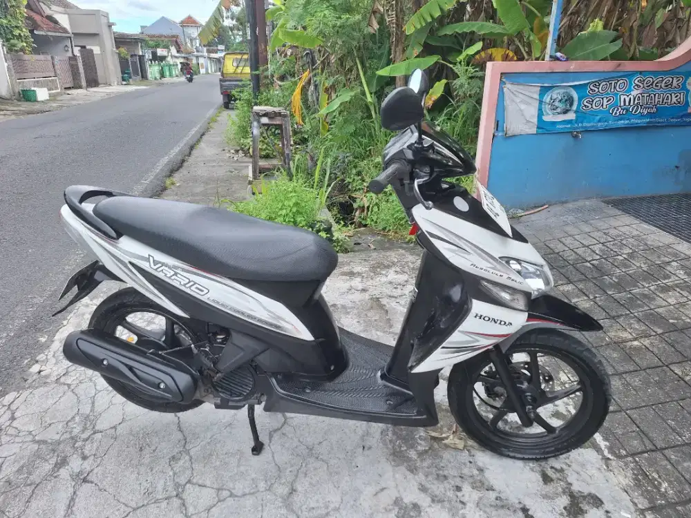 Vario cw 2013 habis servis bisa cash/kredit syariah angsuran TERMURAH