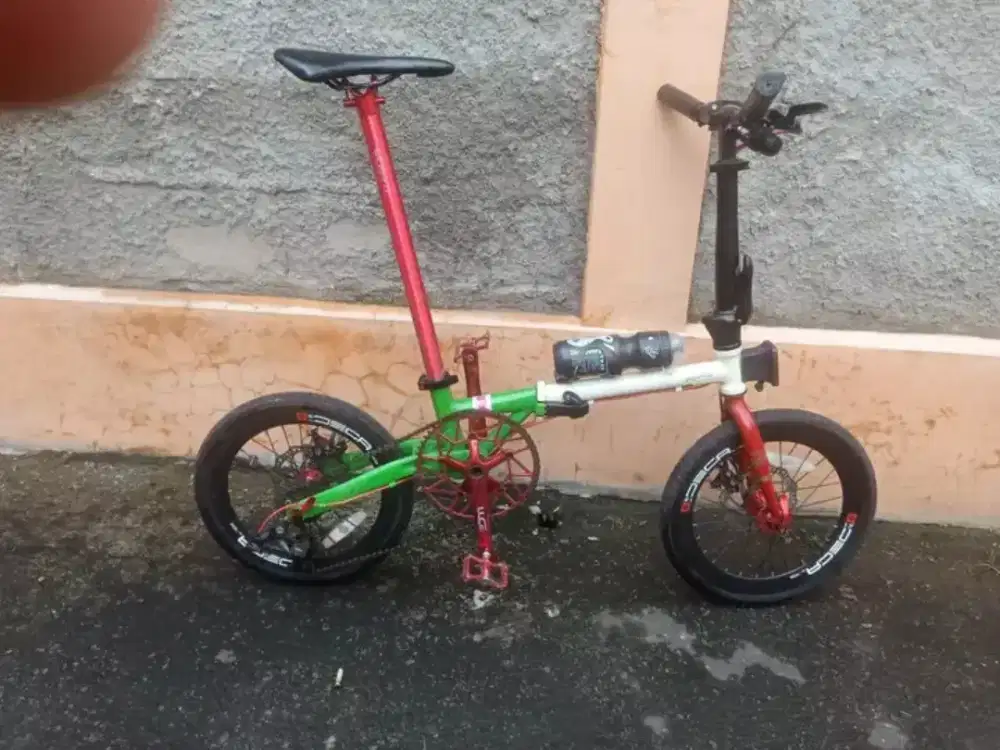 Sepeda lipat Genio runes