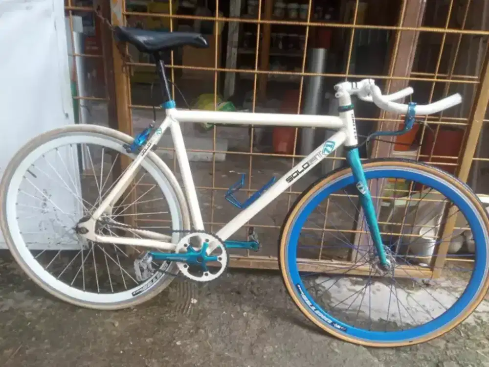 Sepeda fixie soloist 71