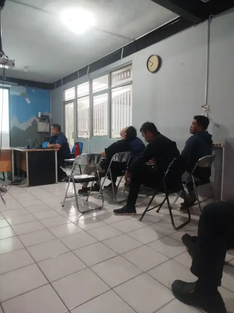 Dibutuhkan pengemudi untuk mobil Avanza dan Veloz