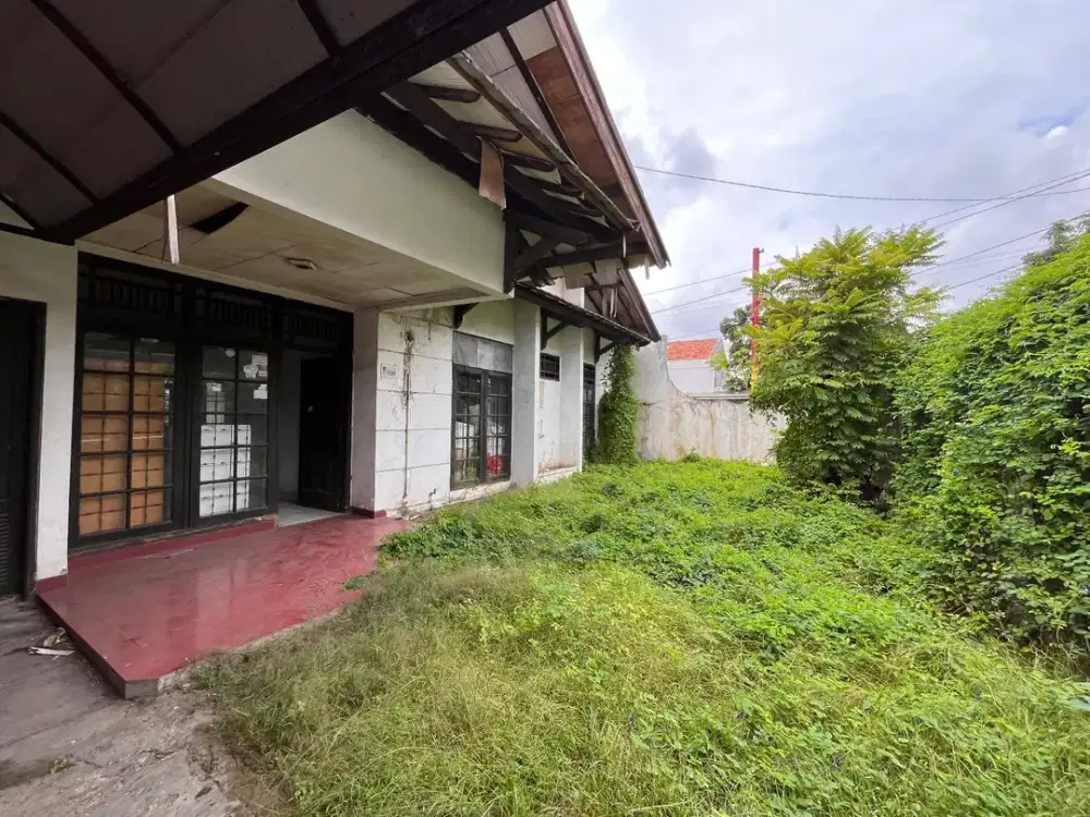 JUAL RUMAH STRATEGIS HITUNG TANAH JALAN UTAMA GANDUL DEPOK