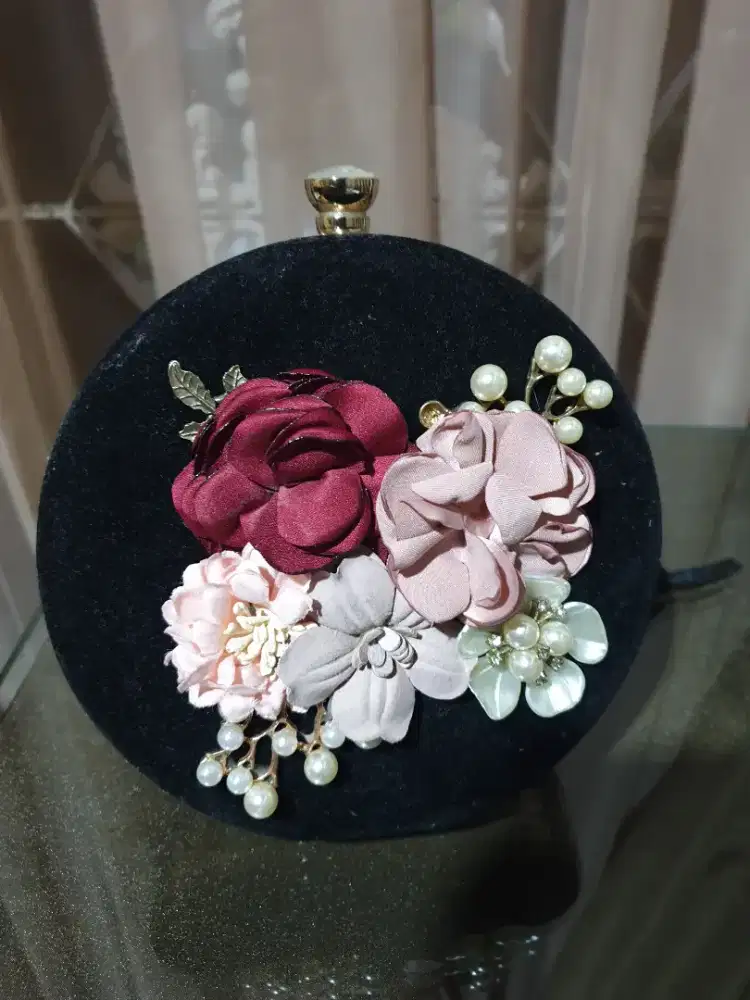 Tas Pesta Bahan Beludru