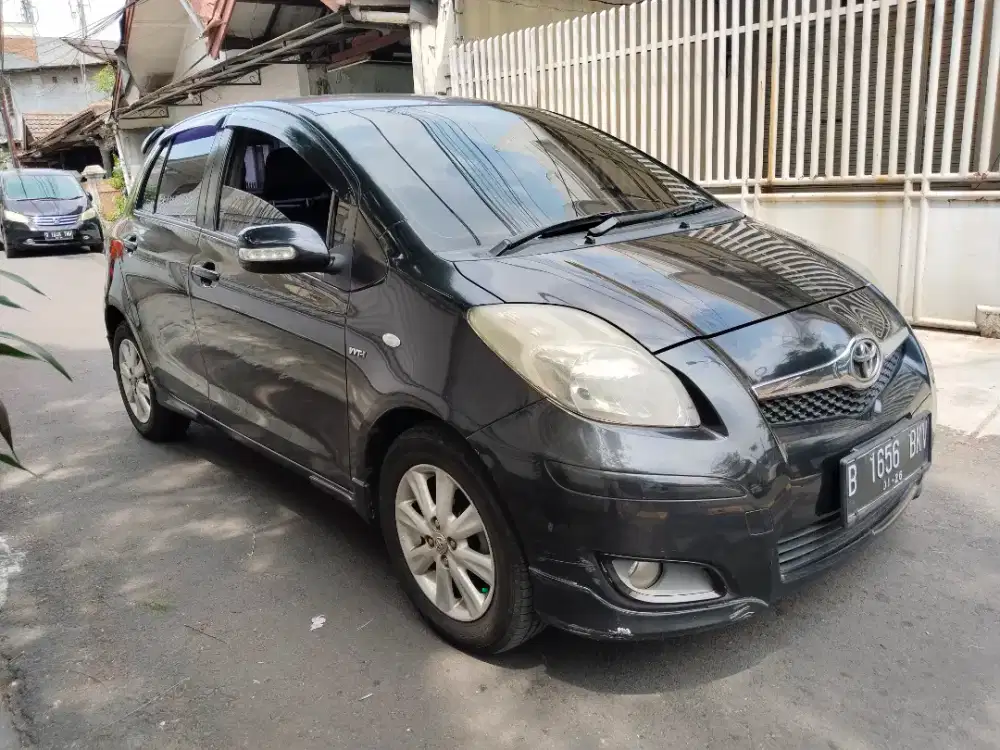 Toyota yaris E manual istimewa