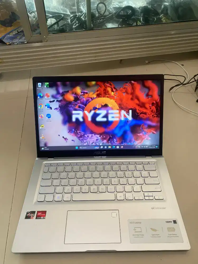 ASUS VIVOBOOK S14 RAM 8GB AMD RYZEN FULLSET SPEK GAMING