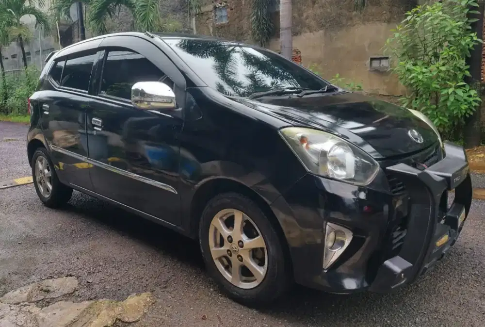 Toyota Agya G Automatic 2015 Hitam Terawat