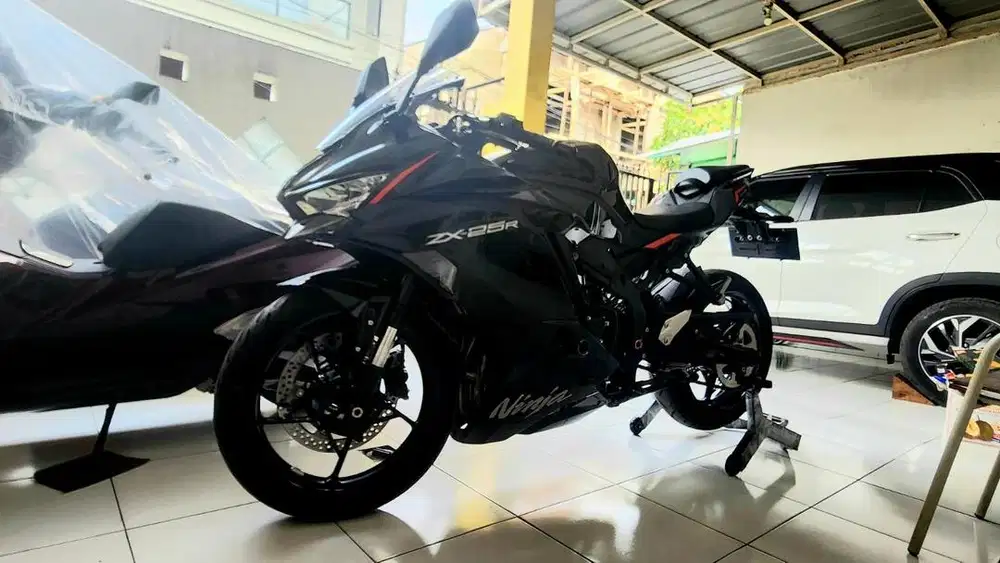 Di jual ZX 25r QS 2025