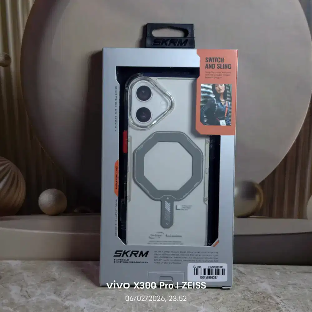 Case skinarma iphone 17 ori