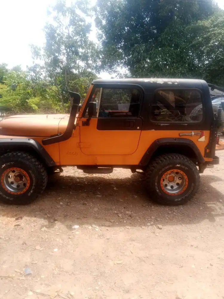 Jual Jeep CJ-7 Laredo Tahun 1983