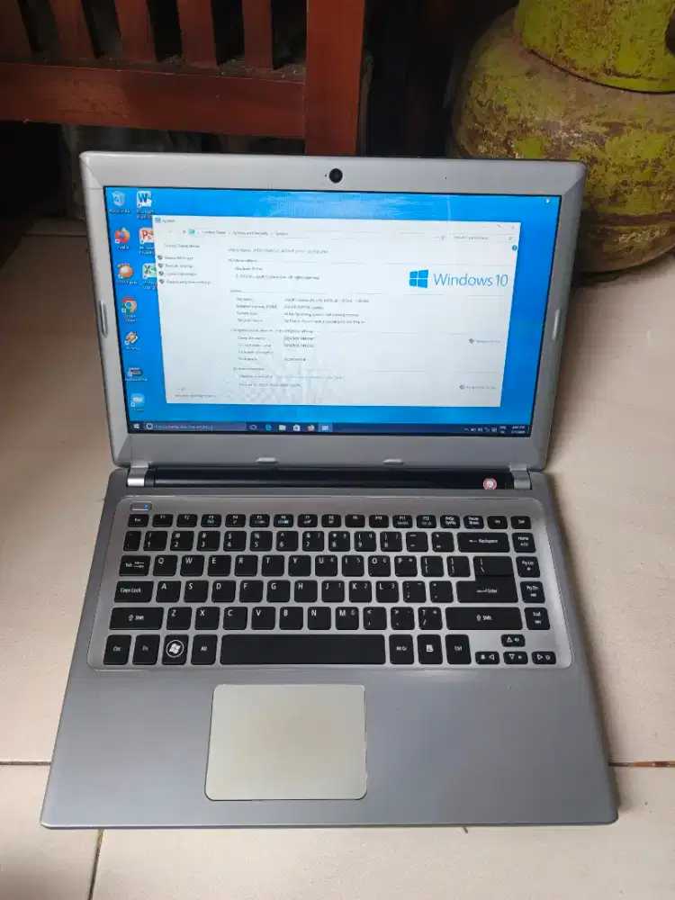 Laptop Acer Ram 10gb win 10 layar 14 inch siap pake ktk mnus(Nego)